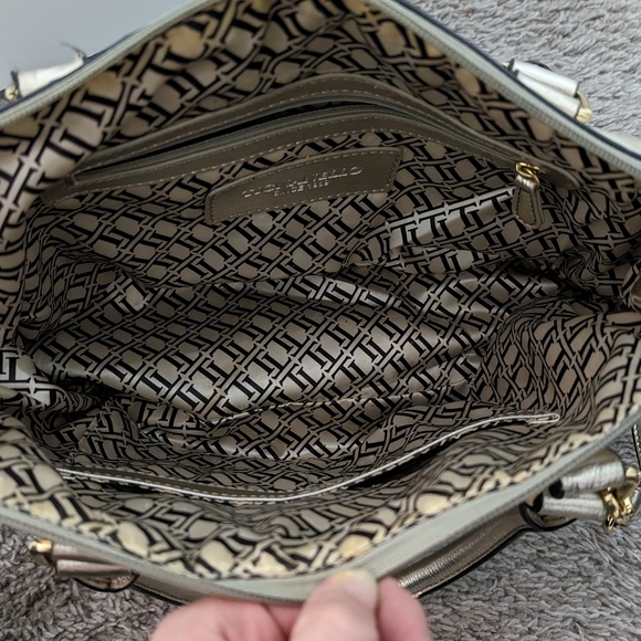 Metallic tignanello purse - Picture 4 of 4